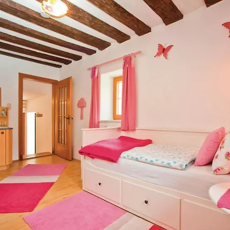 Three-bedroom Holiday In St. Georgen Am Langsee Vakantiehuis *